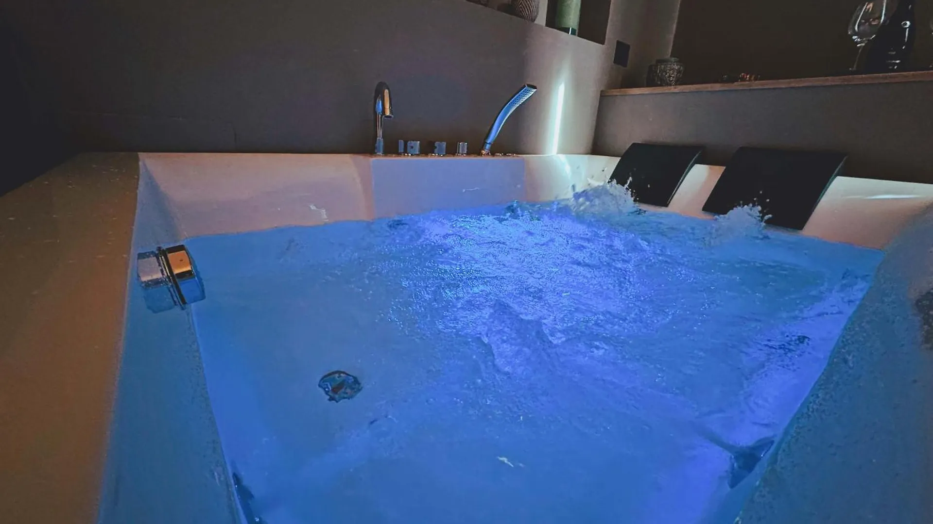 Bed & Breakfast L'Opera - Luxury Apartment Palermo Italy