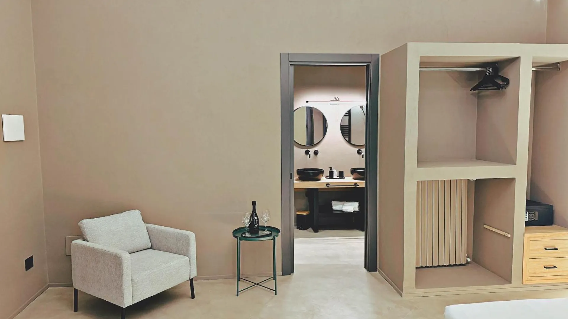 L'Opera - Luxury Apartment Palermo 0*,  Italy